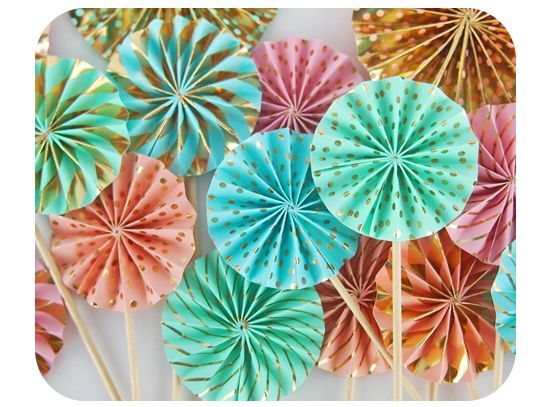 Picture of Mini paper fan cake toppers set of 4